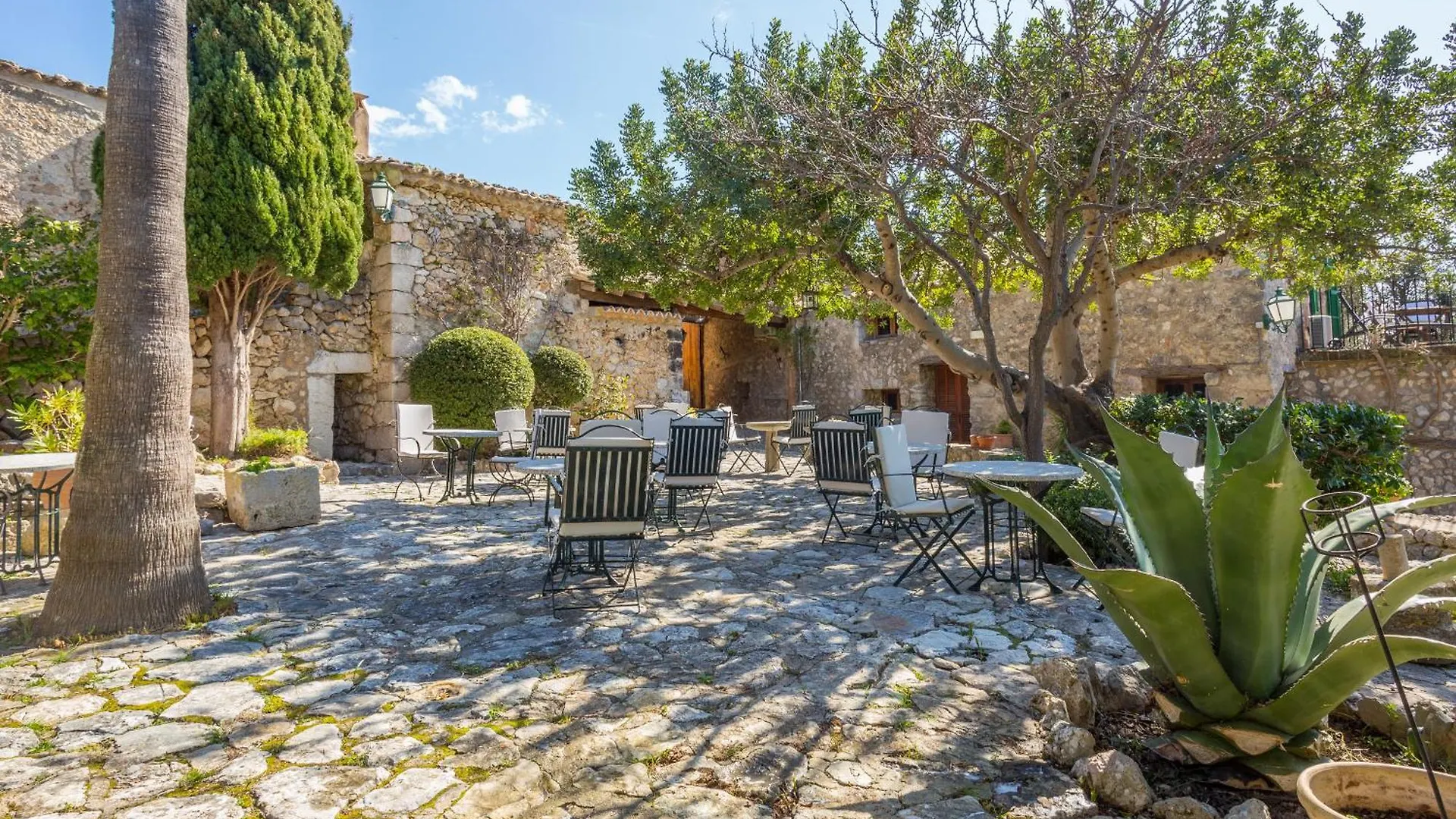 Finca Es Castell 4*, Binibona Spain